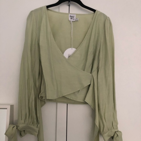 Green top - Picture 5 of 6